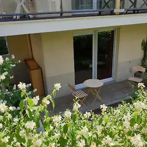 Appartement 62 M2 Rez De Jardin, Terrasse , 6 Lits Et Parking, Annecy