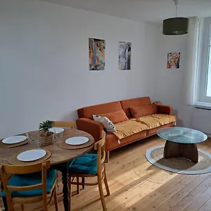 https://appartement-calme-dans-maisonnette.midi-pyreneeshotels.com